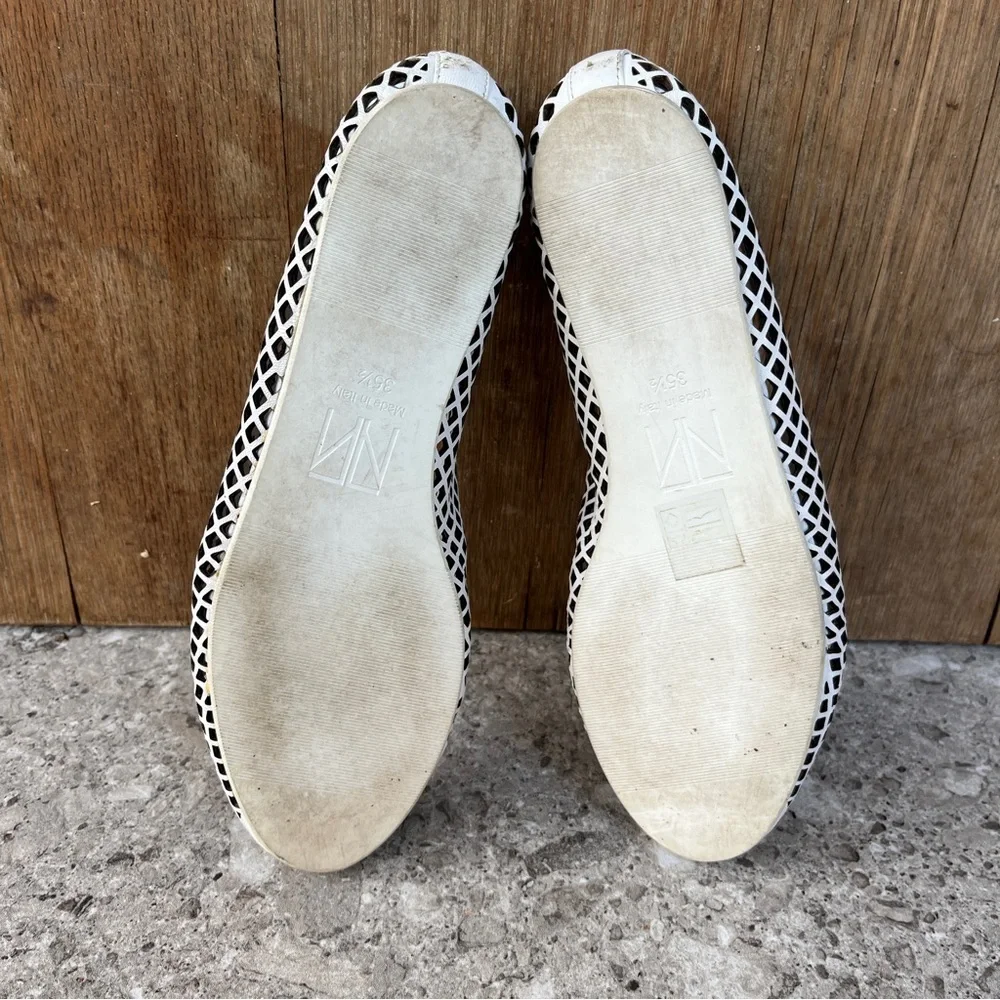 Tamara Mellon White Women's Lihi Cutout Ballet Flats Size 35.5 EU Made in Italy - Picture 5 of 8